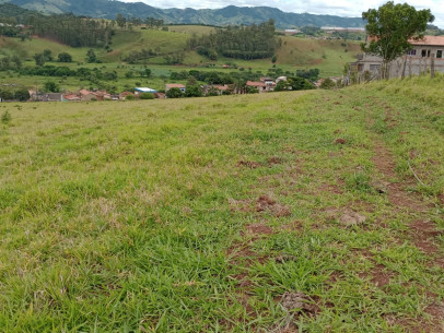 Terreno para indústria plano, permitida a utilização mista. | Cambuí - MG