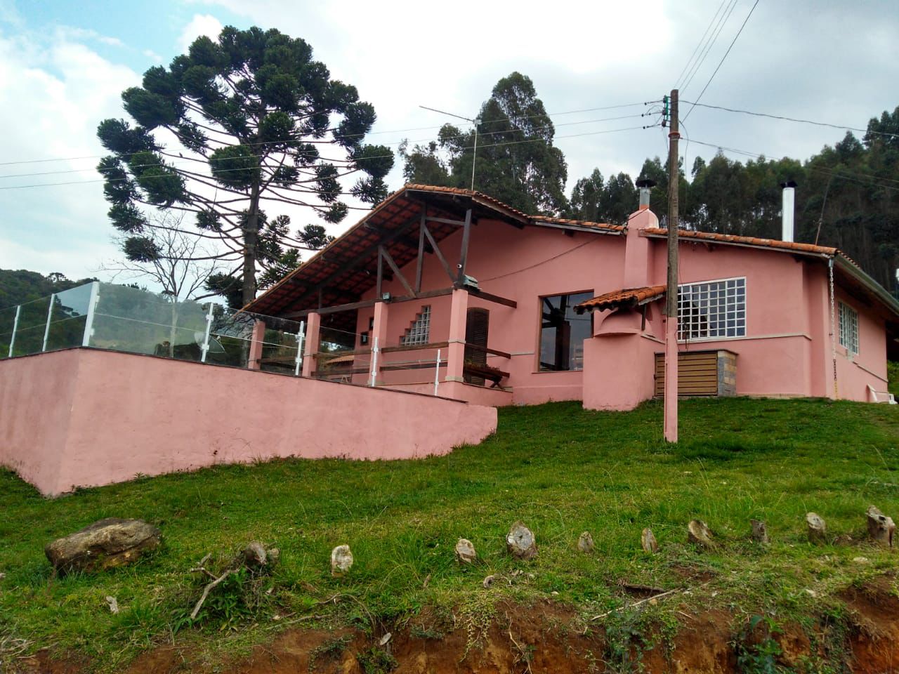 Encante-se - Sítio na Serra da Mantiqueira! Casa sede com 3 quartos, piscina, área gourmet Código 1114