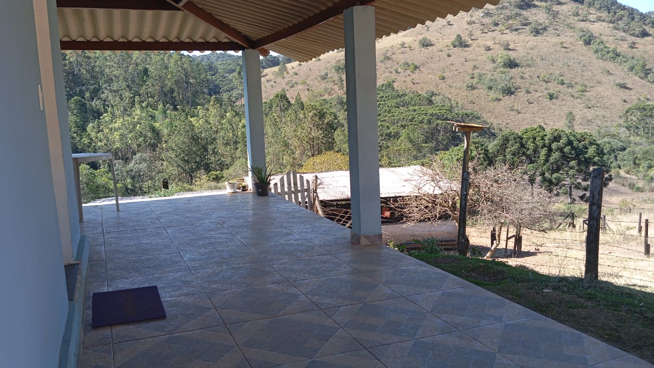 Encante-se - Sítio na Serra da Mantiqueira! Casa sede com 3 quartos, piscina, área gourmet Código 1114