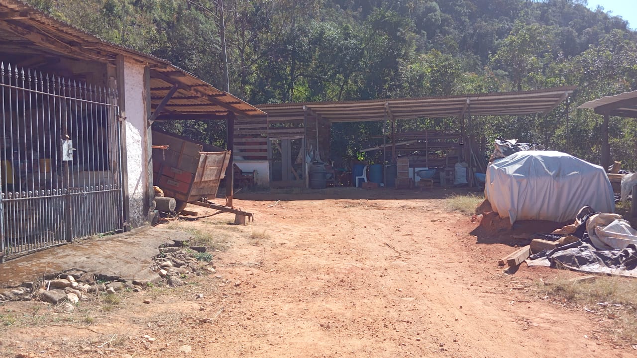 Encante-se - Sítio na Serra da Mantiqueira! Casa sede com 3 quartos, piscina, área gourmet Código 1114