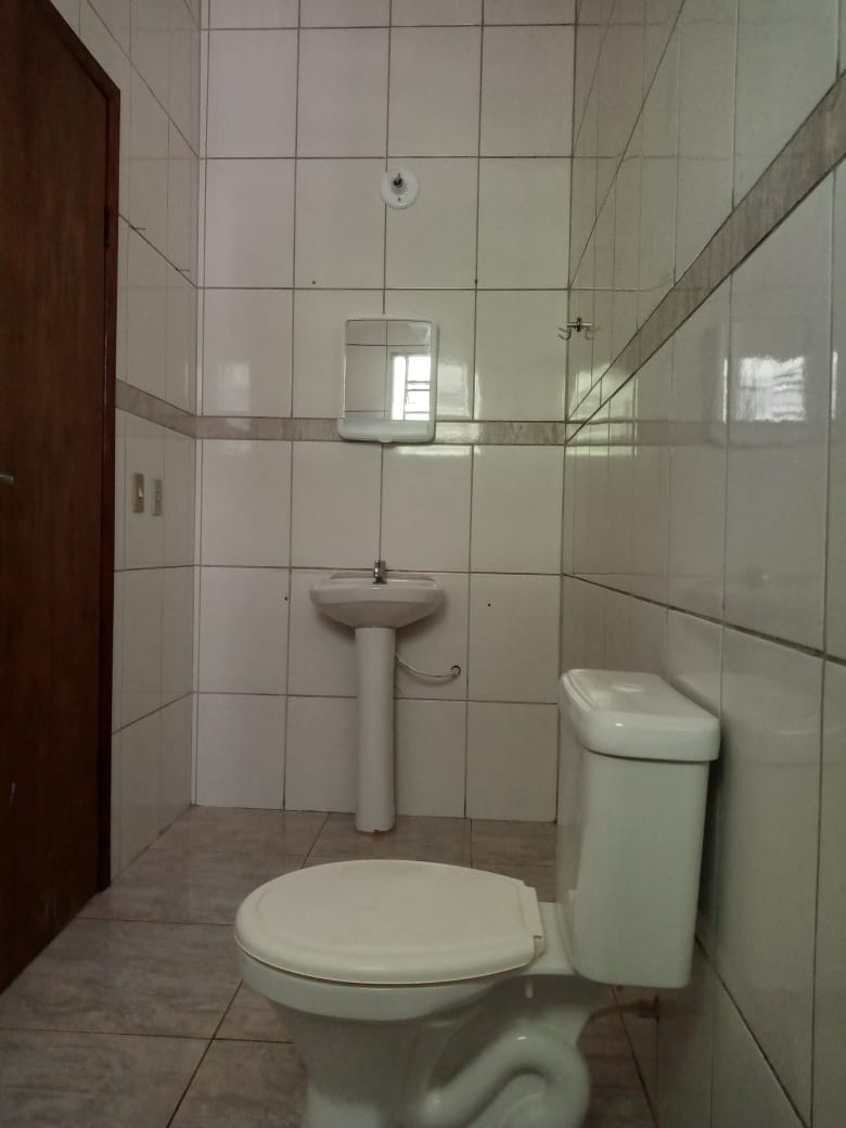 Sítio, 5 alqueires, casa grande de 2 quartos, suíte, wc social, sala, cozinha americana Cód 1139