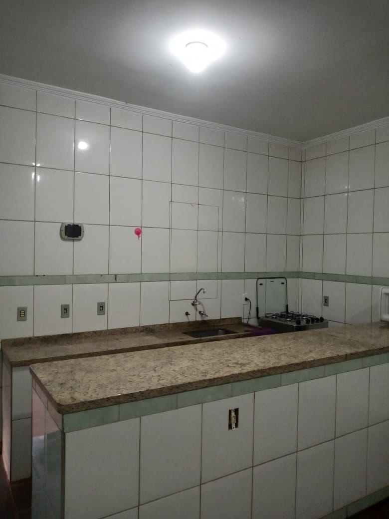 Sítio, 5 alqueires, casa grande de 2 quartos, suíte, wc social, sala, cozinha americana Cód 1139