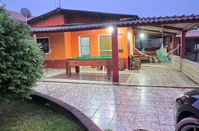 Belíssima chácara localizada em Munhoz, a 12 km da cidade com casa, piscina, pomar Cod. 1046