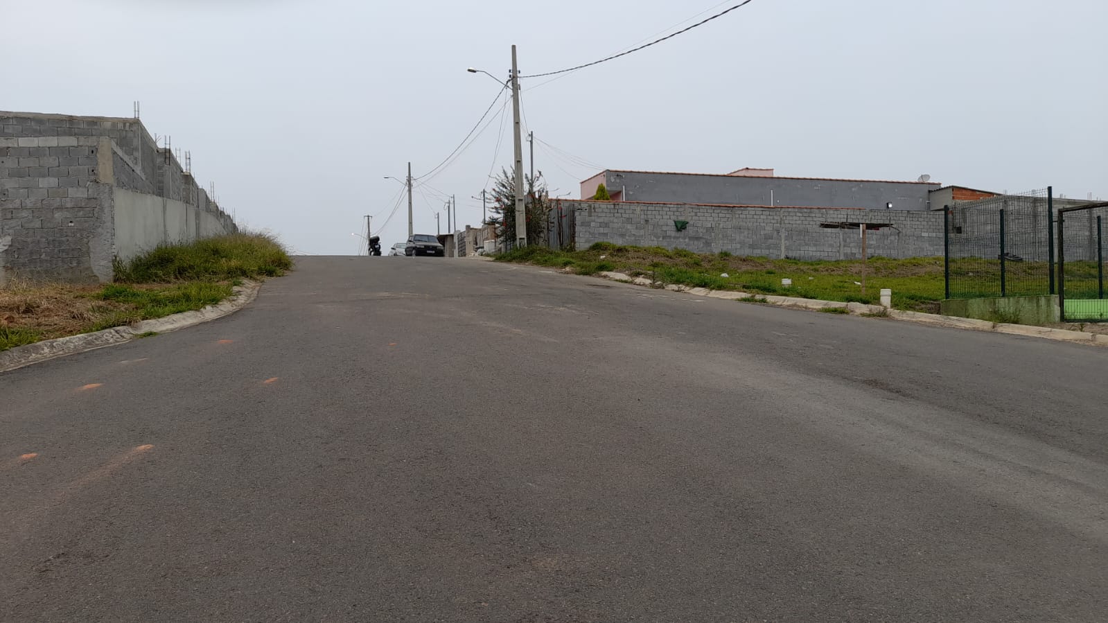 Terreno em Extrema local privilegiado 305 metros com infraestrutura em Extrema MG cod. 1163