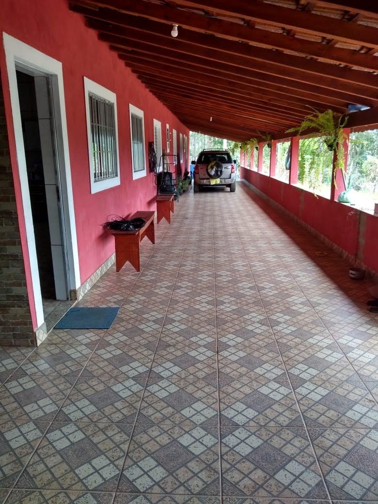 Belíssima chácara  Com 2 casas localizada no município de Extrema- MG cod. 1165