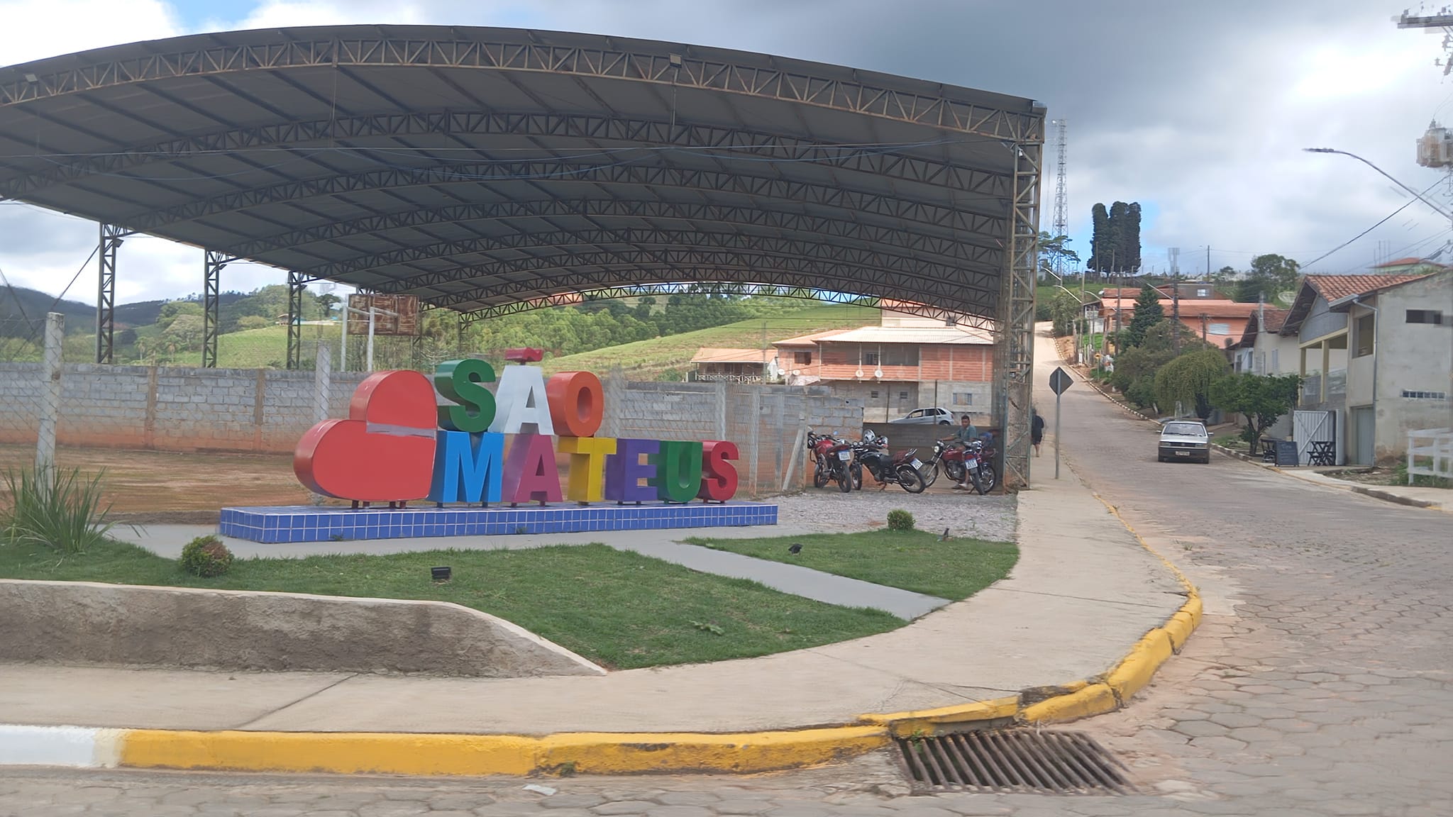 VENDE-SE. Excelente área para construção de chácara no município de Camanducaia-MG Cod. 1167