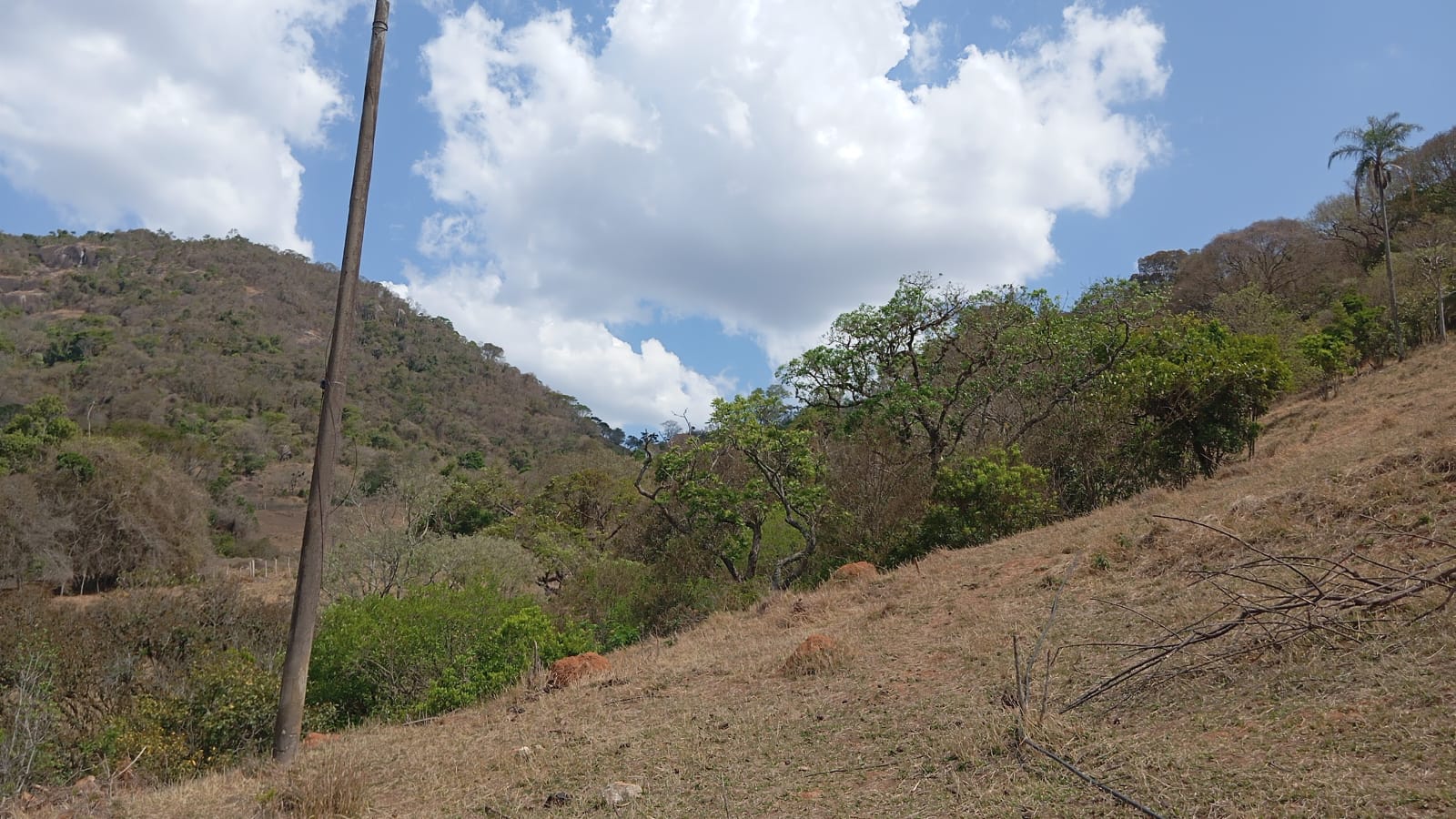 Terreno 2.000m² em Extrema-MG – Vista Montanhas e Água tratada da Copasa cod 1183