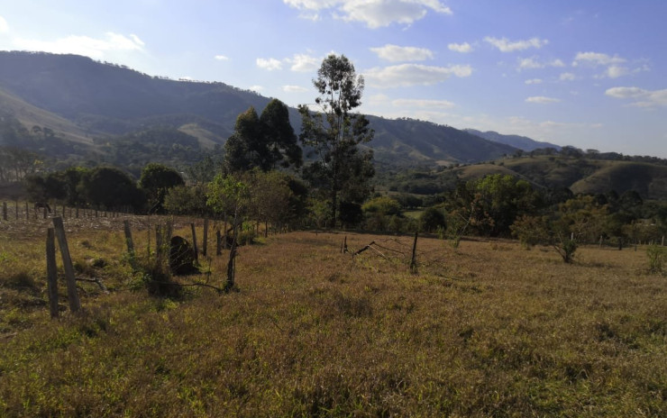 Terreno para indústria plano bem próximo à cidade | Cambuí MG
