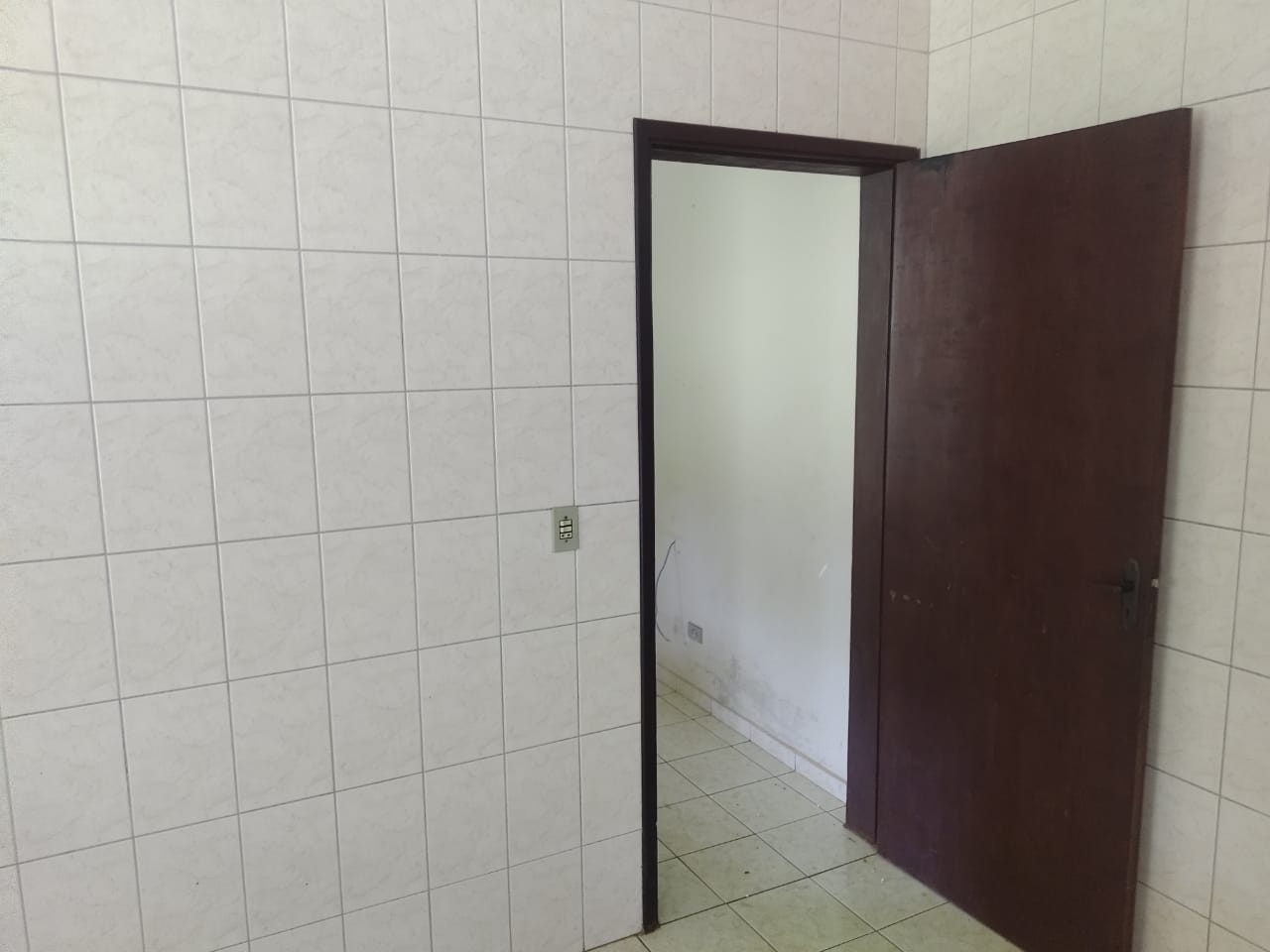 Chácara - casa de laje boa bem acabada. Poço, córrego | Itapeva - MG | código 786