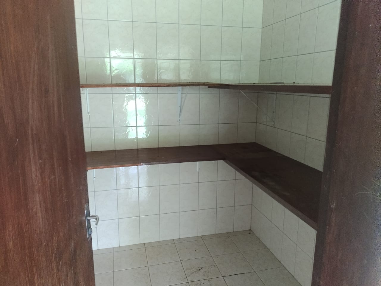 Chácara - casa de laje boa bem acabada. Poço, córrego | Itapeva - MG | código 786