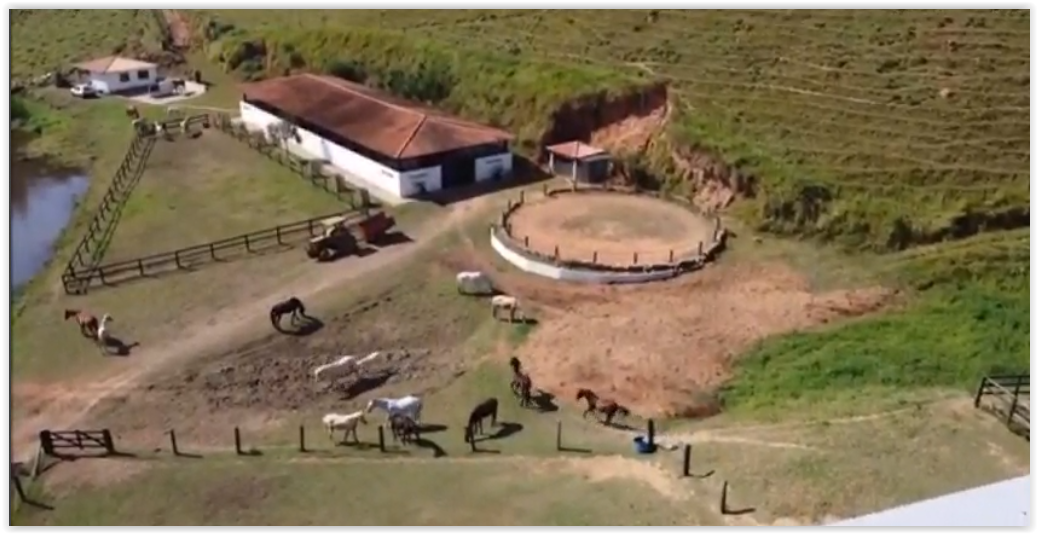 Fazenda com Haras, lagos e casas na Região de Santa Isabel  | código 1029