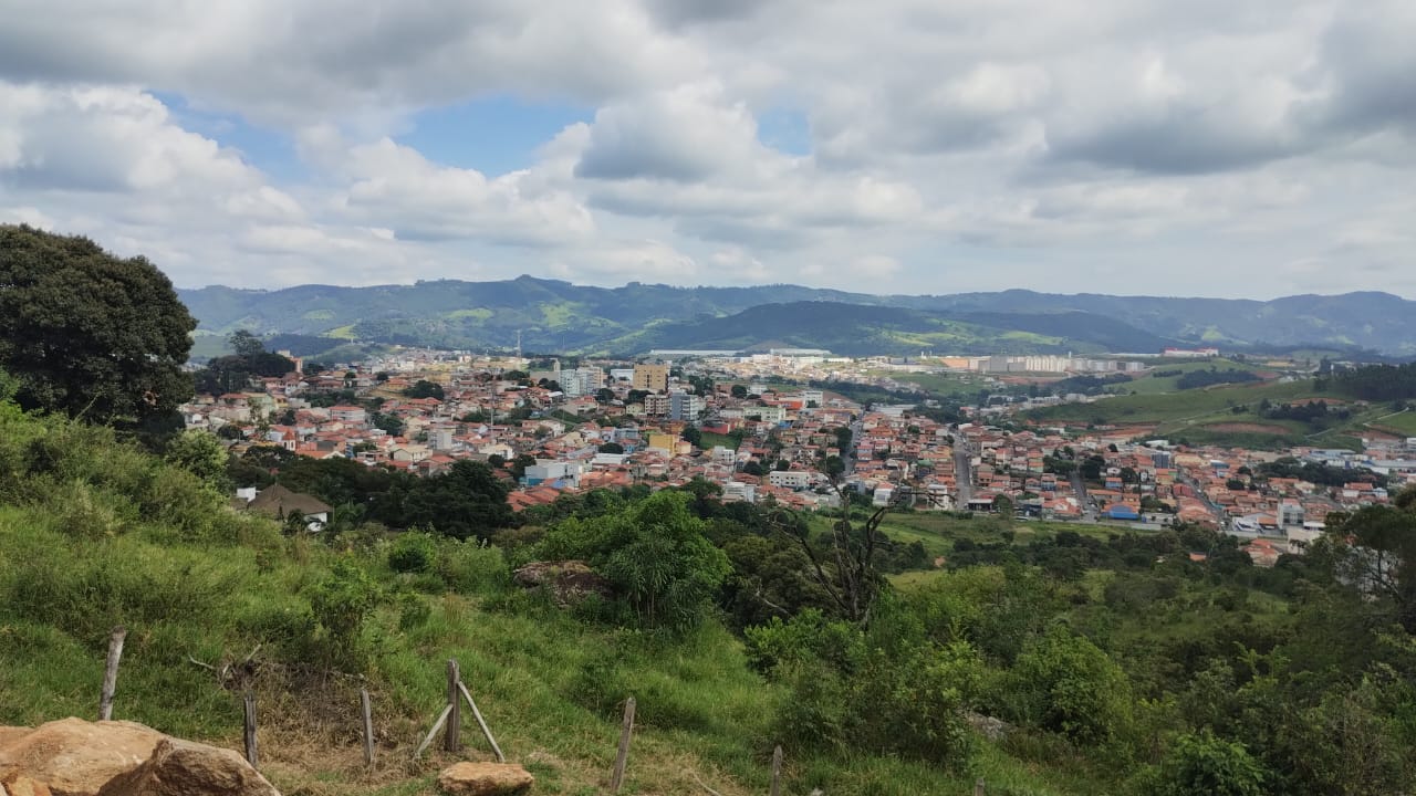 terreno com vista panorâmica muitas possibilidades de utilização em Extrema MG | código 1072