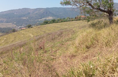 Área industrial, terreno com 20 mil metros, bem localizado em zona industrial | Extrema - MG.