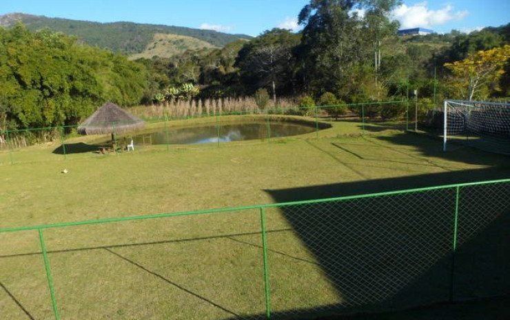 Chácara alto padrão, piscina, salão de festa + casa de caseiro | Extrema - MG | código 246