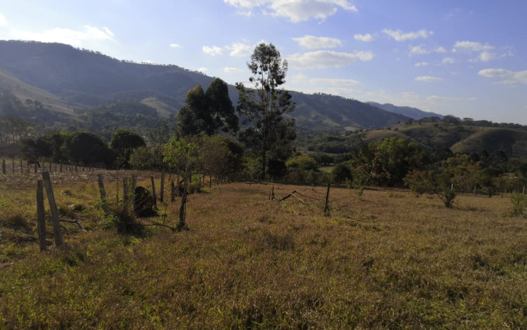 Área industrial plana bem próximo à cidade | Cambuí MG | código 611