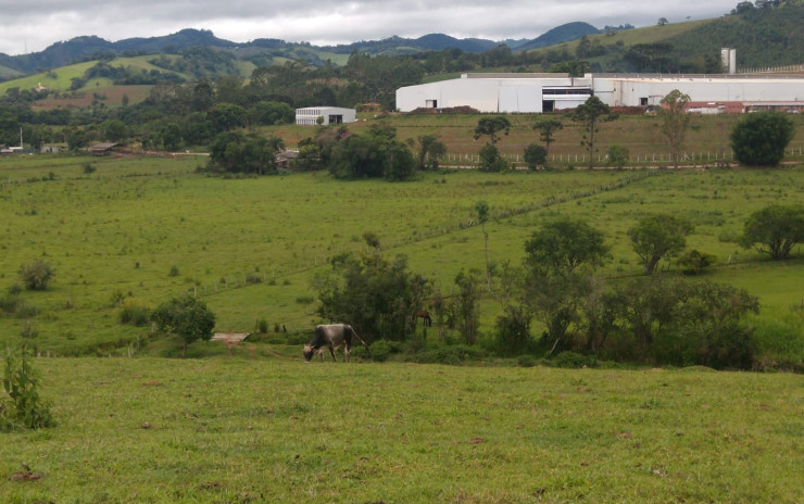 Área industrial, localizada no distrito industrial | Itapeva - MG | código 771