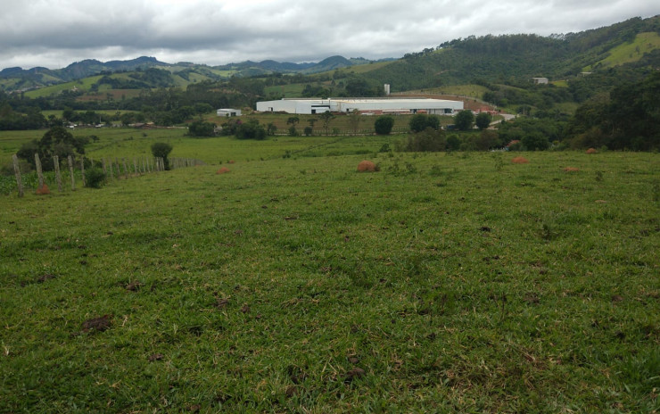 Área industrial, localizada no distrito industrial | Itapeva - MG | código 771