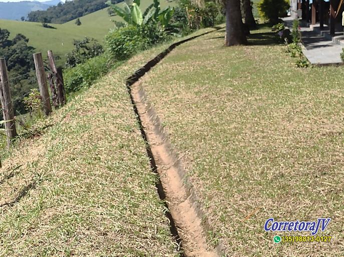 Linda Fazenda com casas. mais uma pousada para renda | Itapeva - MG  | código 957