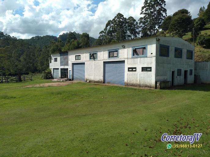 Fazenda de alto padrão com 8 lagos, piscina, campo de futebol | Joanópolis - SP | código 847