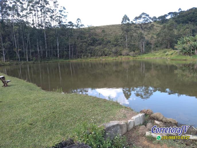 Fazenda de alto padrão com 8 lagos, piscina, campo de futebol | Joanópolis - SP | código 847