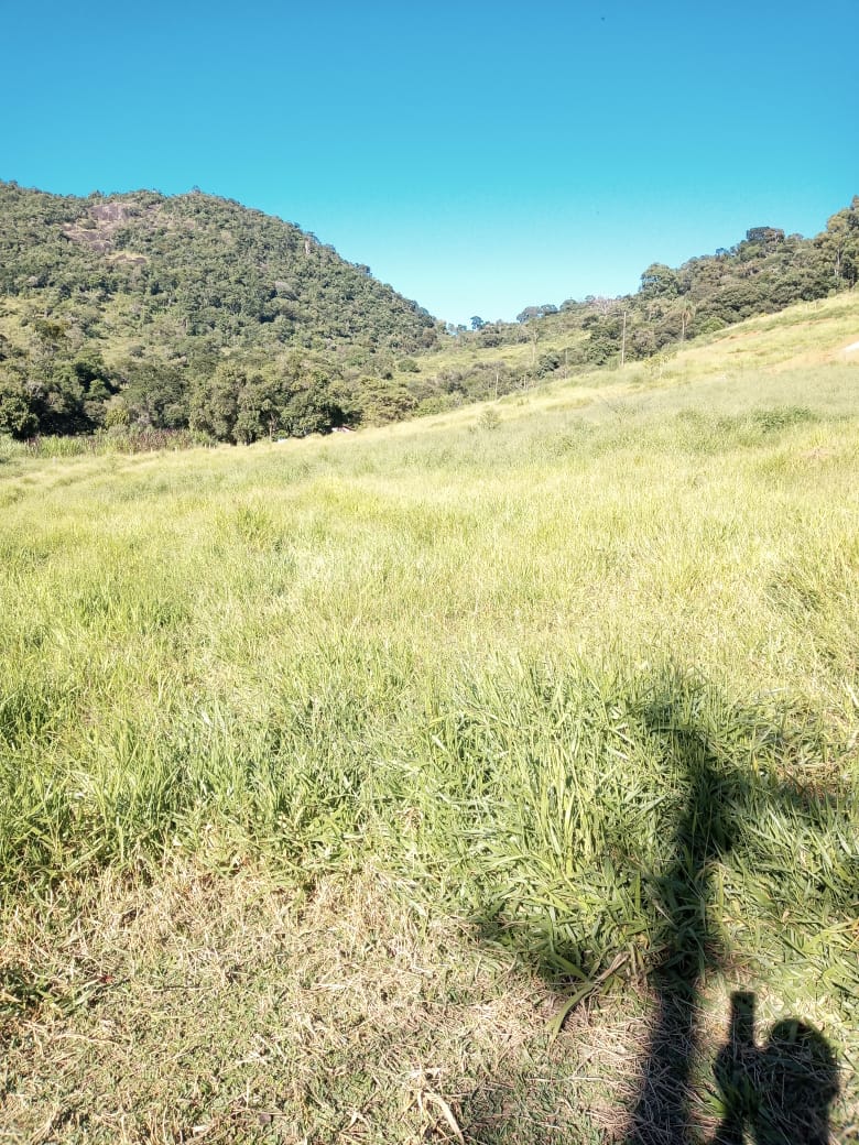 Terreno  urbano  com asfalto até o local, em:  Extrema MG | código 926