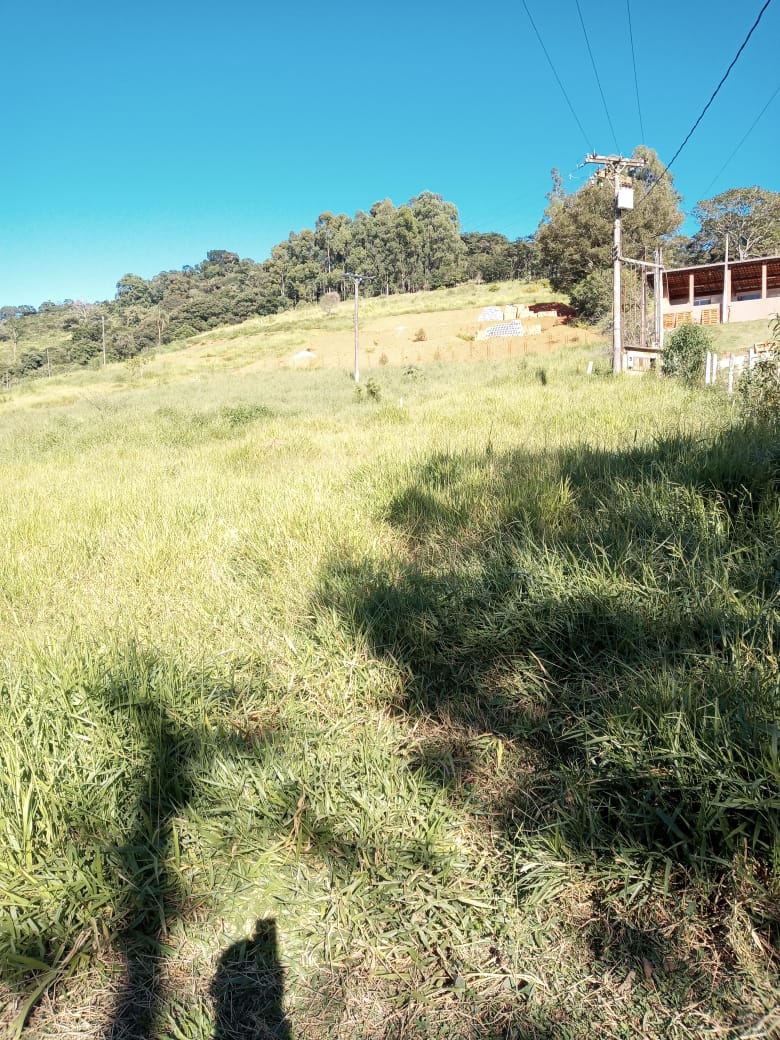 Terreno  urbano  com asfalto até o local, em:  Extrema MG | código 926