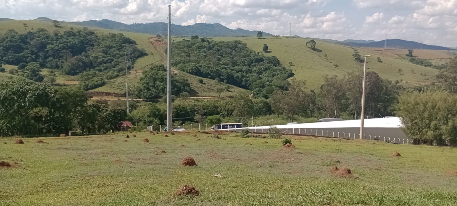 Área industrial no distrito industrial de Extrema prox. à Fernão Dias | código 928