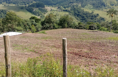 Fazenda com 53 Alqueires, excelente para agropecuaria | Extrema - MG  | código 995