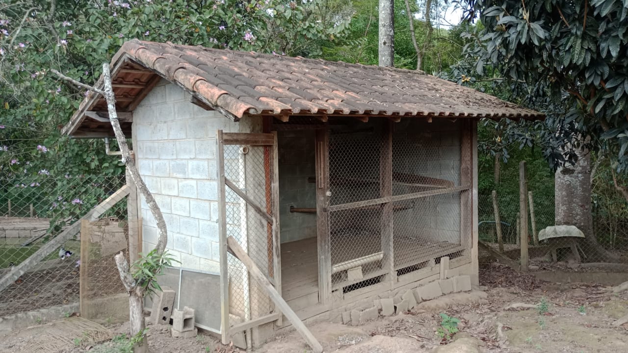 Belíssima Chácara com casa, piscina, taque de peixes, | Extrema - MG  | código 1035