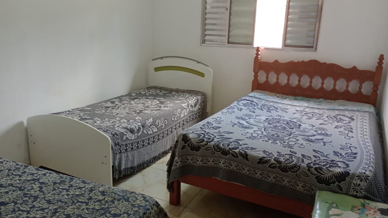 Chácara com casa avarandada, com 3 quartos .. localizada num bairro turístico | Extrema - MG  | código 1046