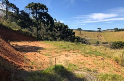 Terreno com vista panorâmica. Está na hora de realizar o sonho da casa no campo I Toledo-mg