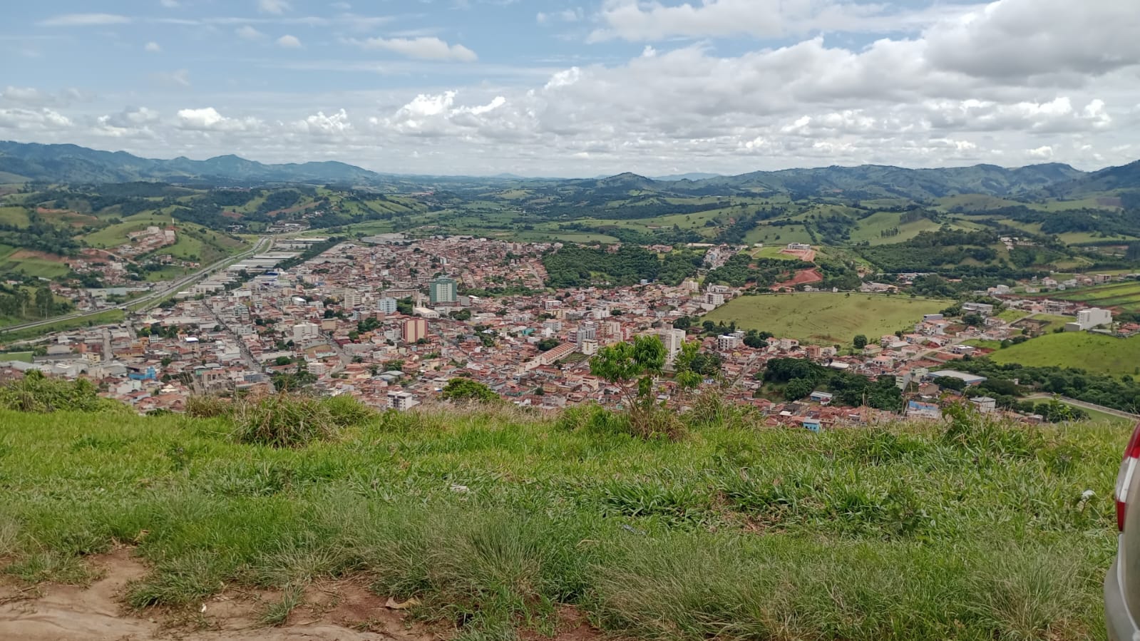 Terreno Industrial com 25.000 m² – Localização Privilegiada e Uso Misto | Cód. 1135