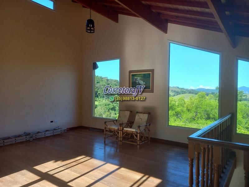 Sítio com casa muito boa, internet, chegada asfalta | Extrema - MG | código 1174