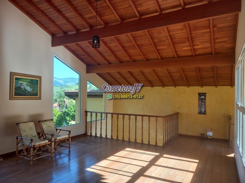 Sítio com casa muito boa, internet, chegada asfalta | Extrema - MG | código 1174