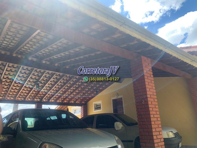 Sítio com casa muito boa, internet, chegada asfalta | Extrema - MG | código 1174