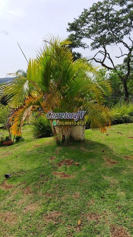 Sítio com casa muito boa, internet, chegada asfalta | Extrema - MG | código 1174