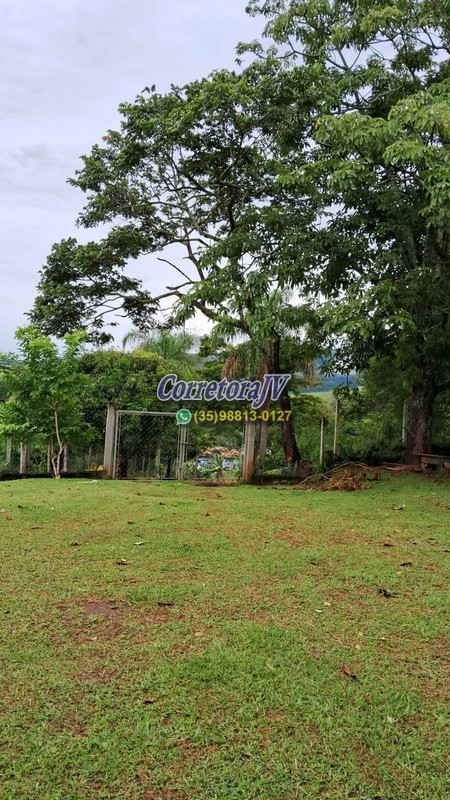 Sítio com casa muito boa, internet, chegada asfalta | Extrema - MG | código 1174