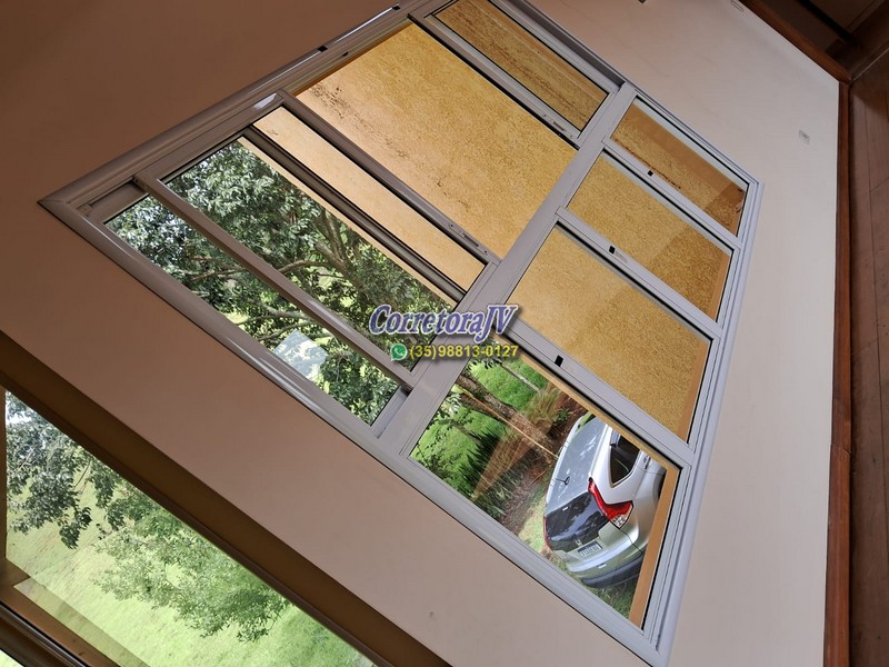 Sítio com casa muito boa, internet, chegada asfalta | Extrema - MG | código 1174