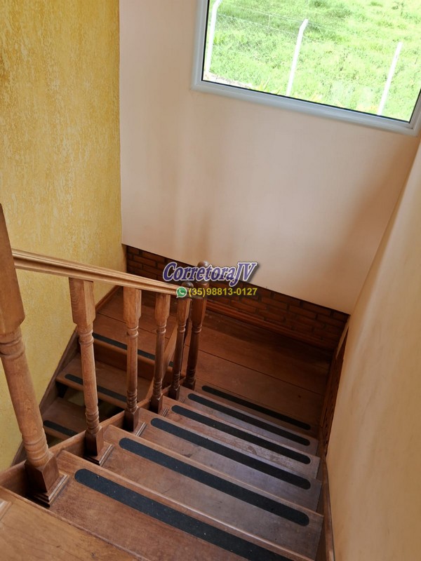 Sítio com casa muito boa, internet, chegada asfalta | Extrema - MG | código 1174