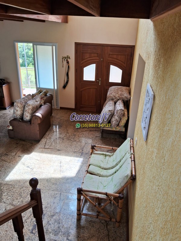 Sítio com casa muito boa, internet, chegada asfalta | Extrema - MG | código 1174