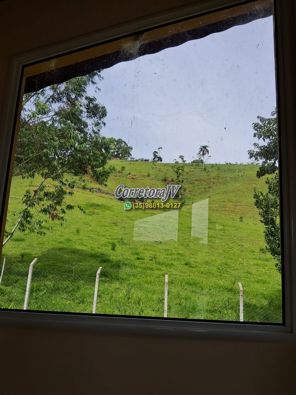 Sítio com casa muito boa, internet, chegada asfalta | Extrema - MG | código 1174