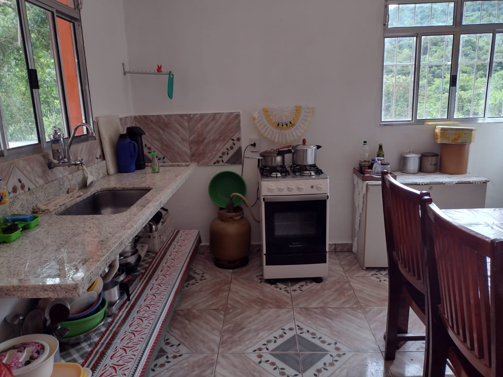 Chácara casa com 3 quartos, apenas 6 km do centro de Camanducaia e 17 km de Monte Verde cod. 1179