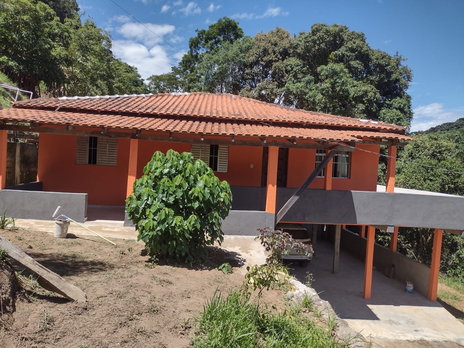 Chácara casa com 3 quartos, apenas 6 km do centro de Camanducaia e 17 km de Monte Verde cod. 1179