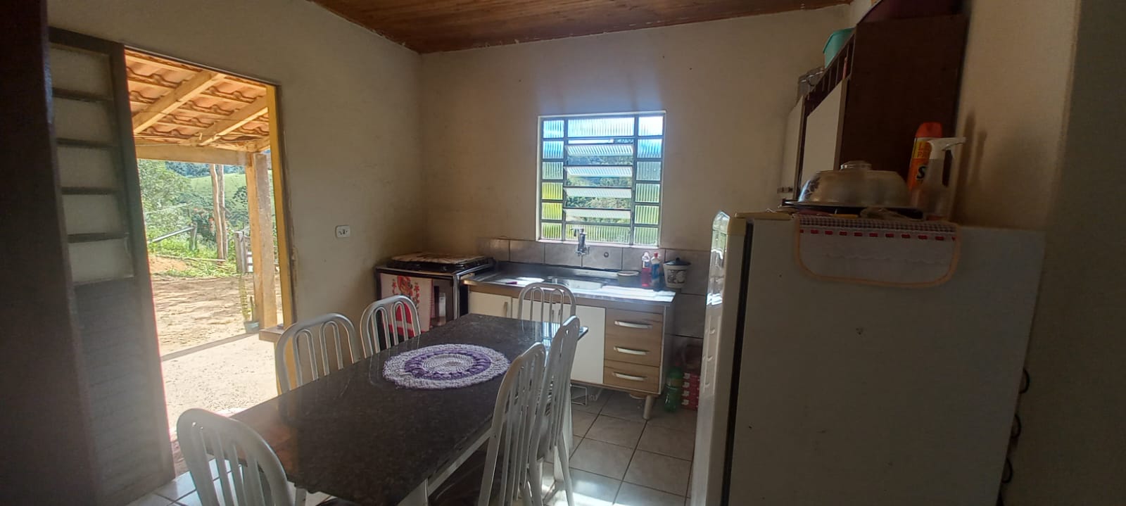 Oportunidade: Casa com 3 quartos e terreno de 1.000m² em Camanducia - MG cód 1181