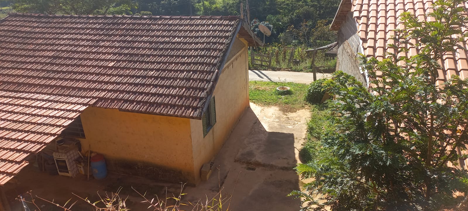 Oportunidade: Casa com 3 quartos e terreno de 1.000m² em Camanducia - MG cód 1181