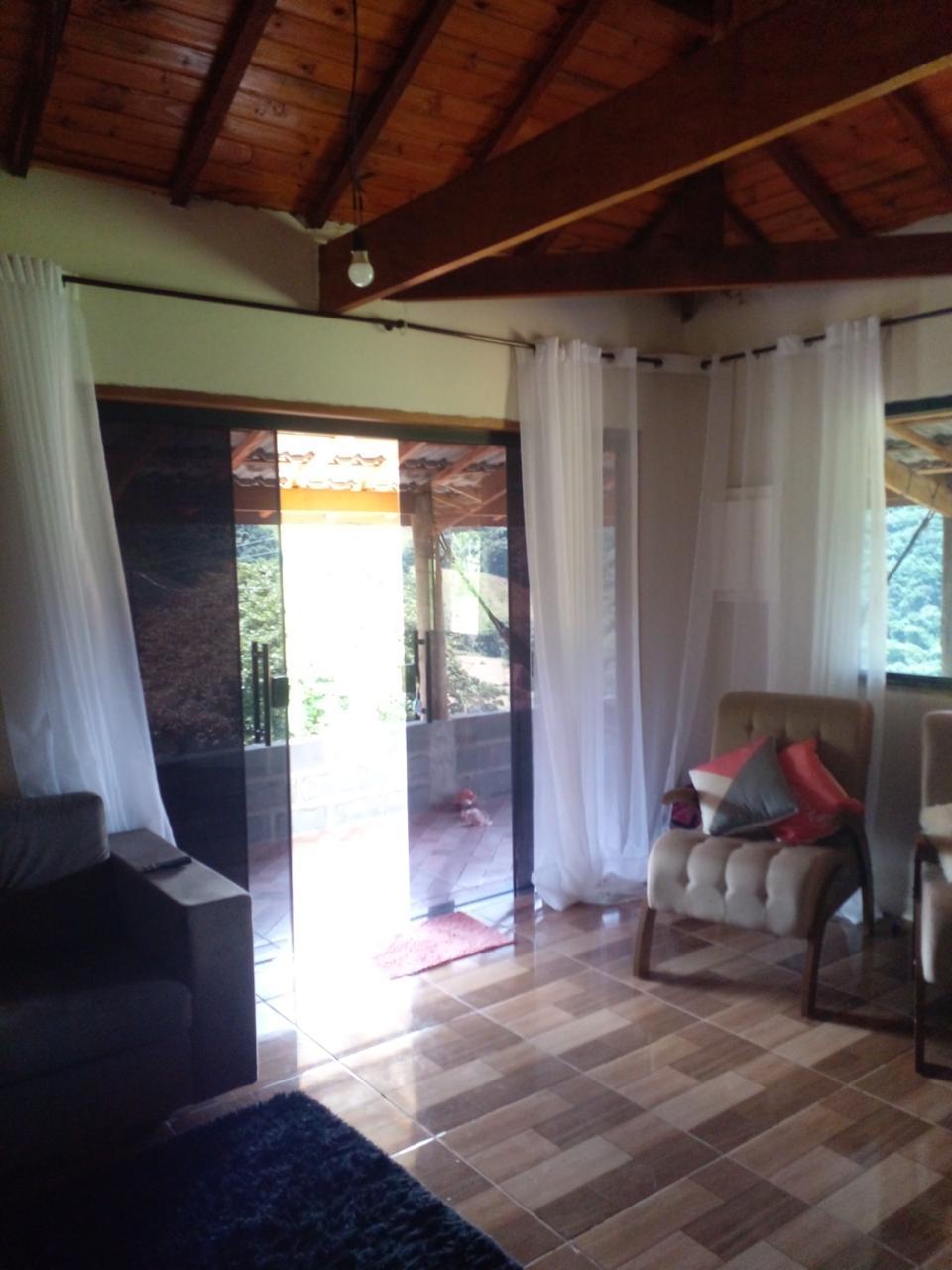 Chácara em Monte Verde - casa com 3 quartos, suíte e terreno amplo cod 1190
