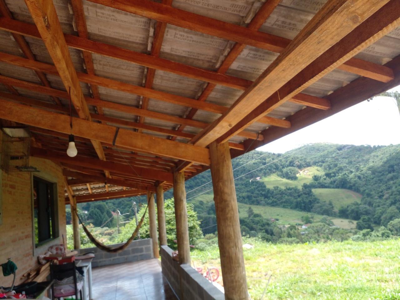Chácara em Monte Verde - casa com 3 quartos, suíte e terreno amplo cod 1190