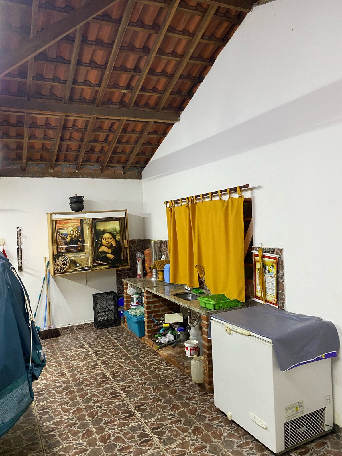 Chácara à Venda com Casa, Lago, Pomar e Quadra – Área de 5.680 m² Munhoz-MG cod 1191