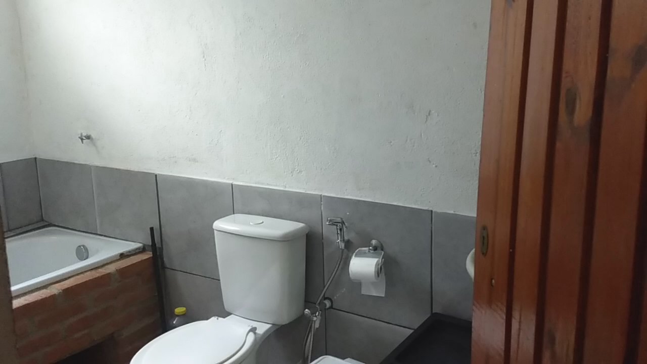 Viva Dias de Paz e Simplicidade em Uma Chácara com Lago e Piscina no Sul de Minas! cod. 1192