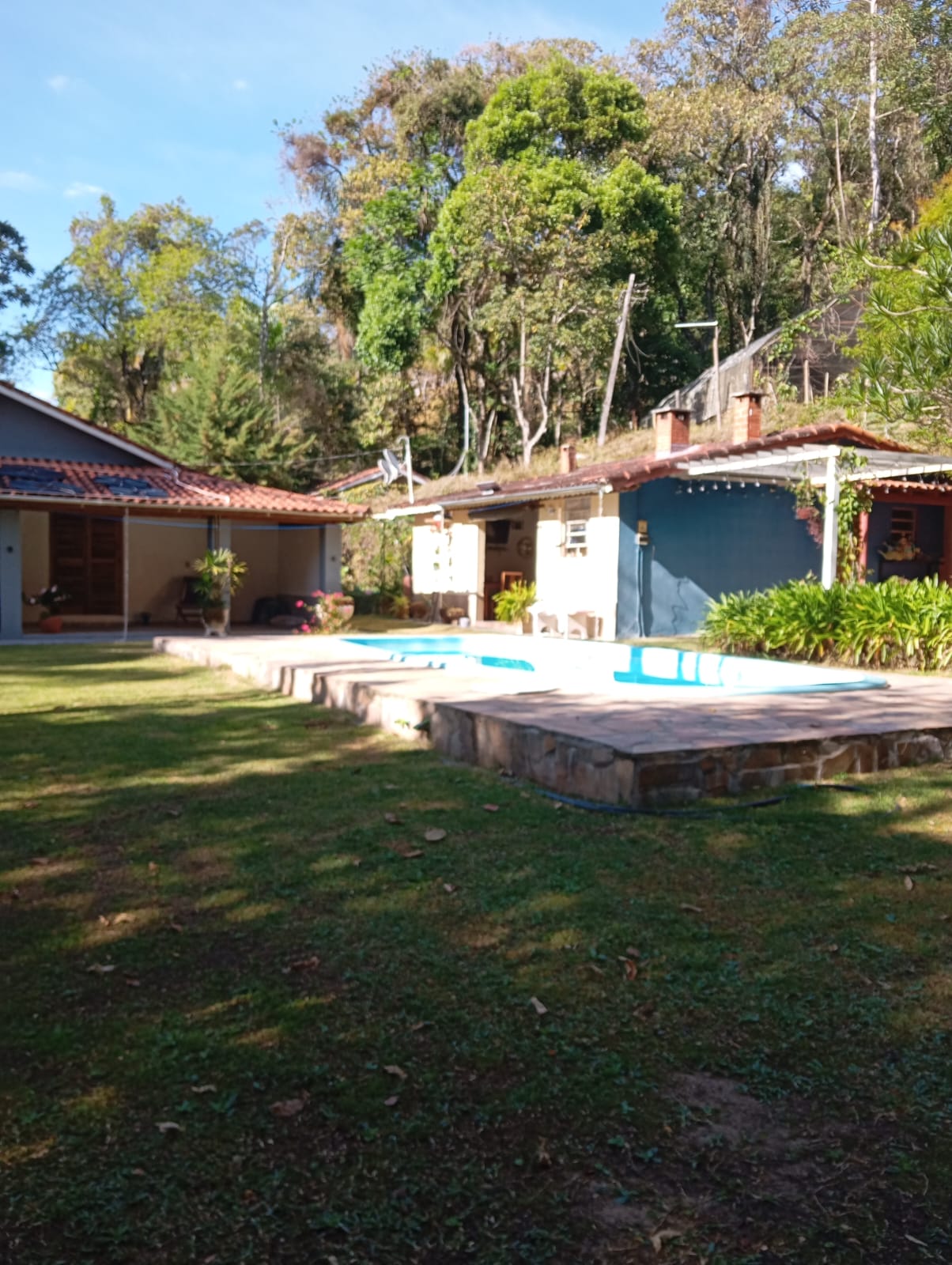 Sítio à Venda em Extrema-MG Mina d’Água, Piscina e Lago com Peixes cod. 1195